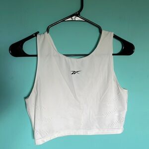Reebok speedwick white crop workout tank top, size small LESMILLS